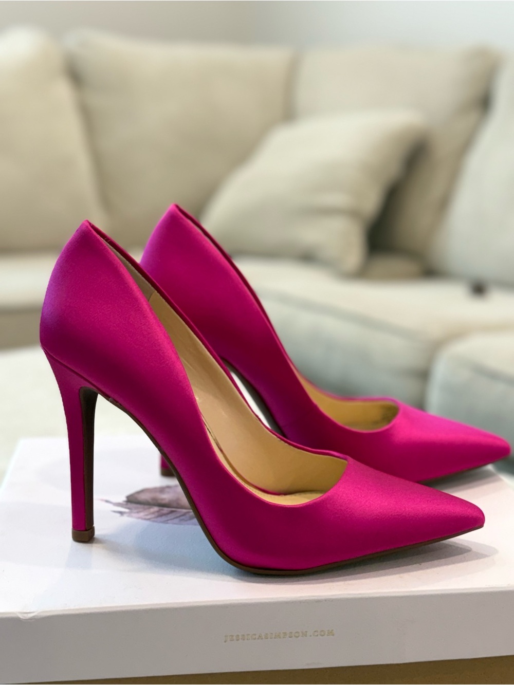Jessica Simpson Cassani Pumps Brightest Pink Matte Satin Pointed Toe Heels S 7